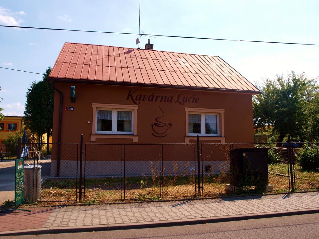 Kavarna Lucie S Ubytovanim Horní Těrlicko Zewnętrze zdjęcie